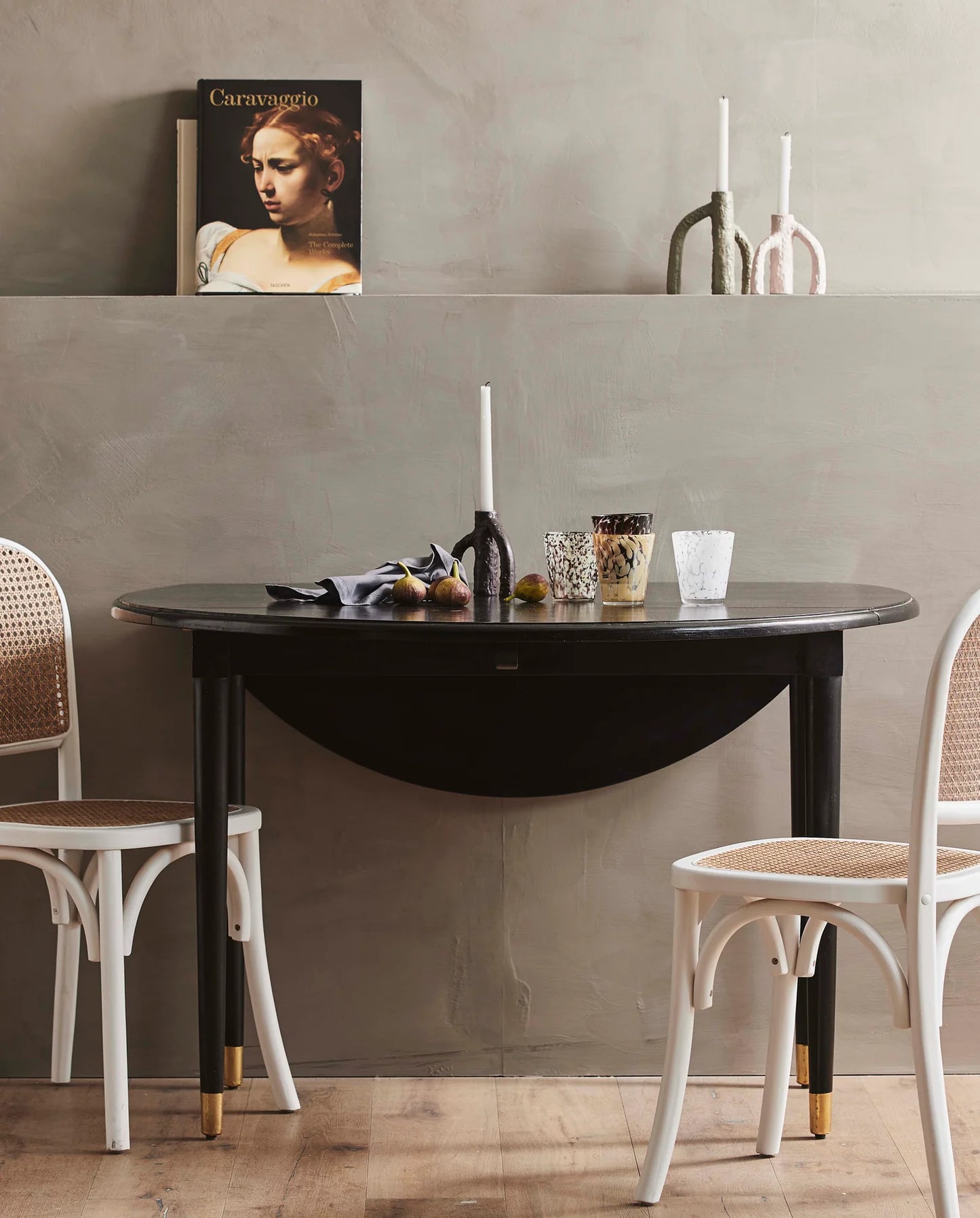 Esstisch TELLA rund 120 cm schwarz-gold - modernes Wohndesign