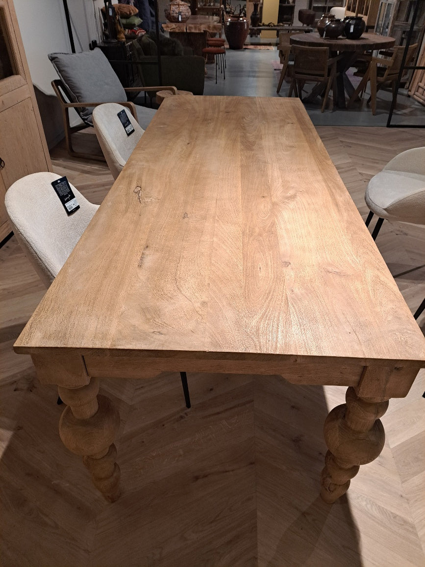 Esstisch, Holztisch, Stil: Landhaus, Größe: L 240 x T 90 x H 76 cm, Material: Massivholz, Farbe: natur unbehandelt