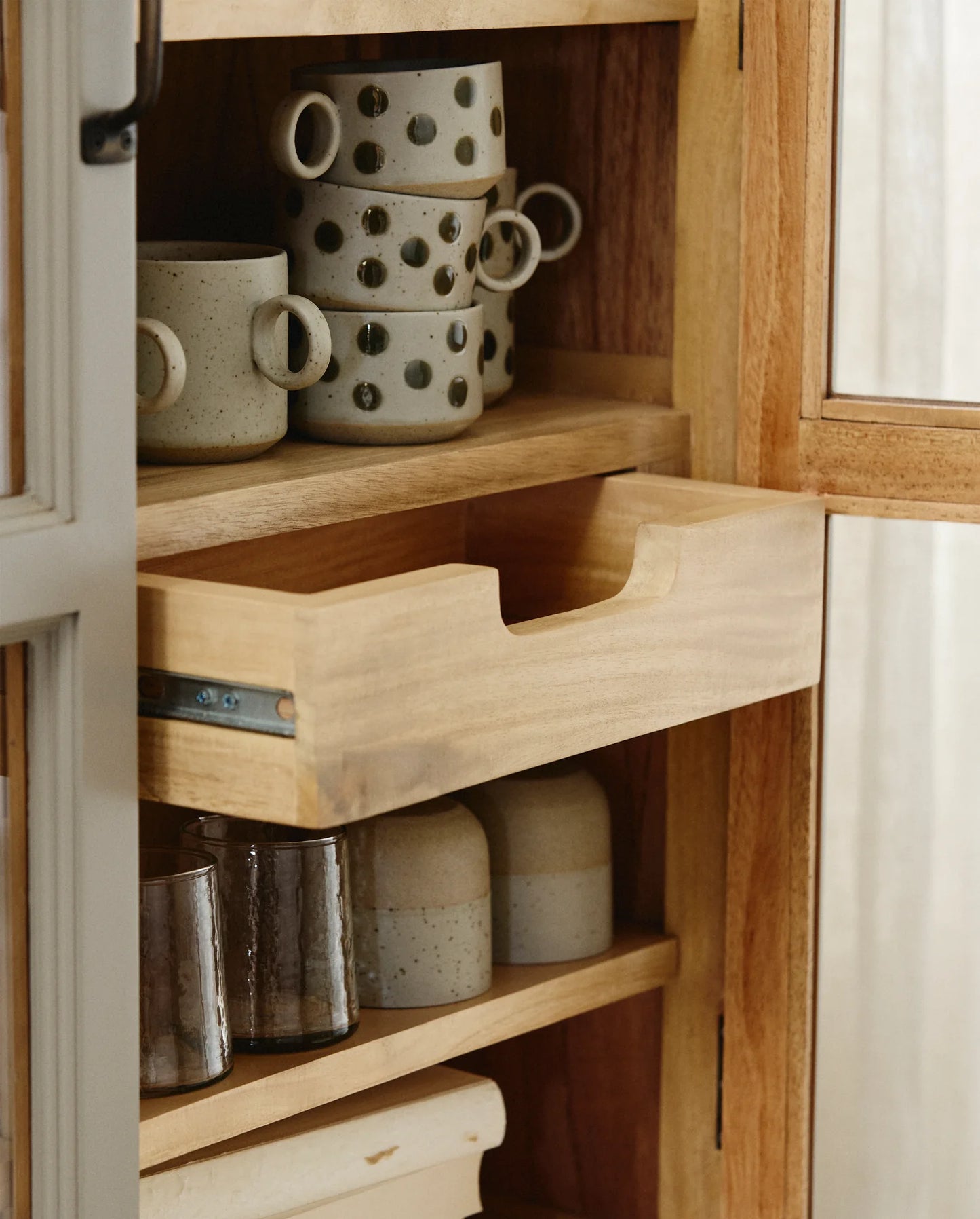 Wandvitrine Holz grau-natur - modernes Wohndesign