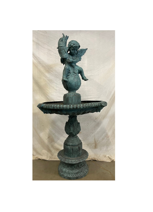 Bronze Garten Brunnen Skulptur "Junge mit Fisch" grün antik